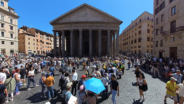 Pantheon of Rome 360° Virtual Tour – interior dome and portico view