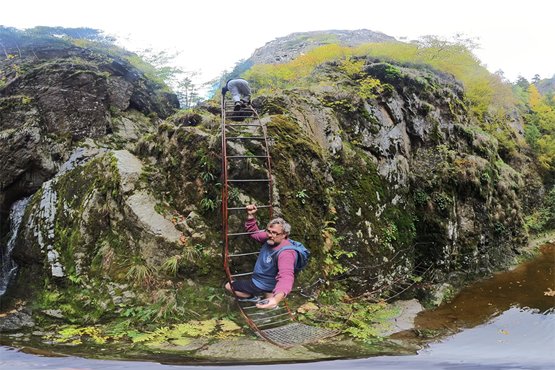 Valea lui Stan 360° virtual tour – hiking adventure near Vidraru Dam, Romania